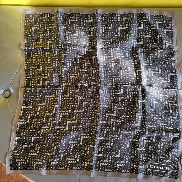 Coach Scarfs - Picture 11 of 14